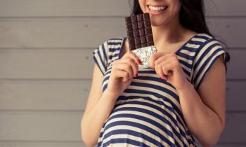 attesa-ancora-piu-dolce-quanto-fa-bene-il-cioccolato-in-gravidanza-1-biochetasi-1000x600